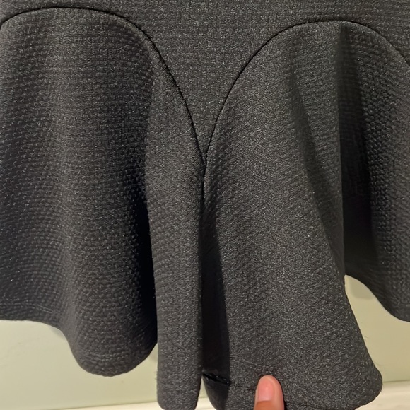 Jessica Simpson Black Leighton Fit & Flare Ruffle Mini Skirt - Picture 4 of 8